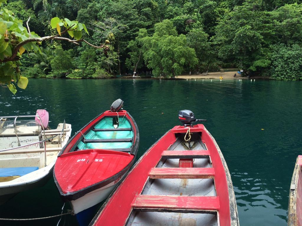 Tha Lagoon Spot ポート・アントニオ エクステリア 写真